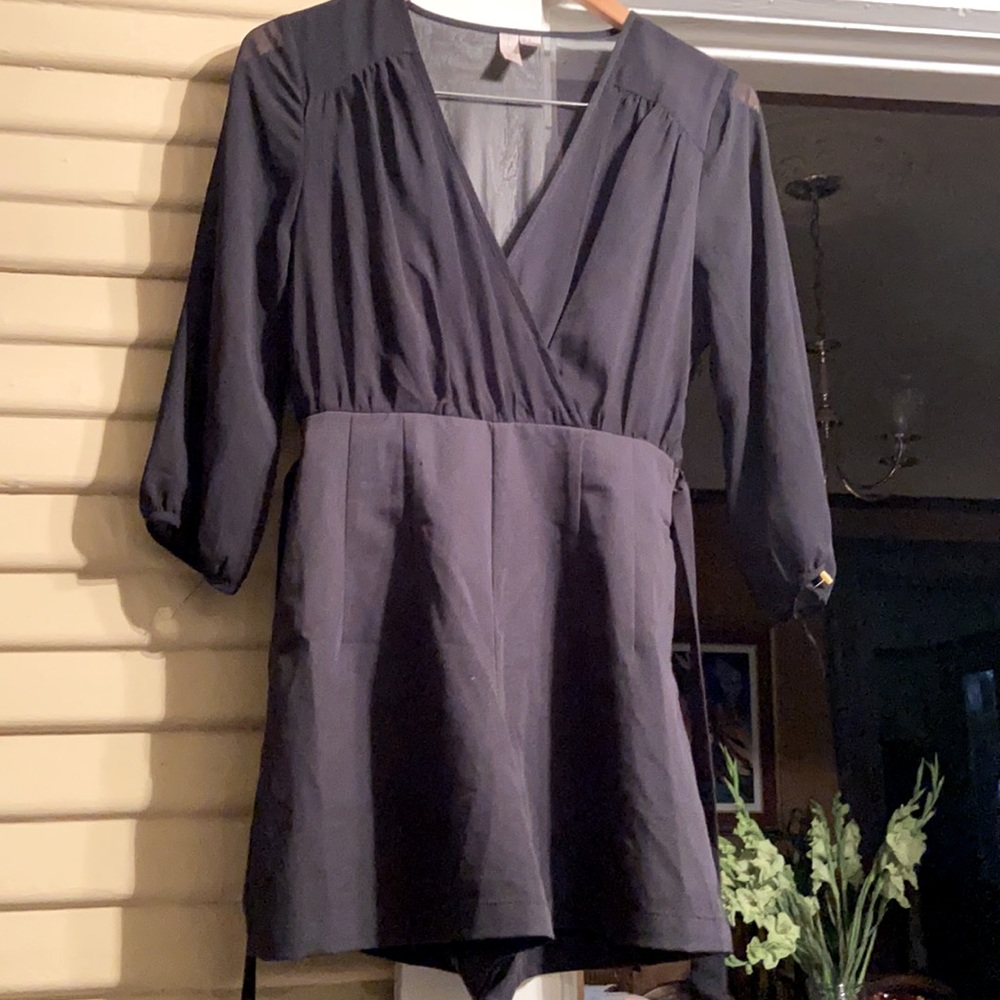 EUC FOREVER 21 Black Romper Small